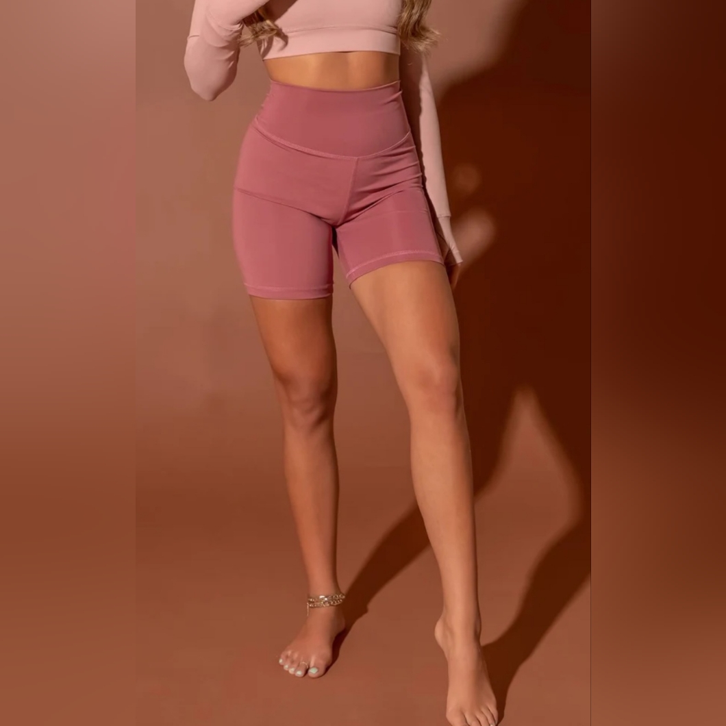Brand New Agent 84 Buttersoft Midi Short In Rose
